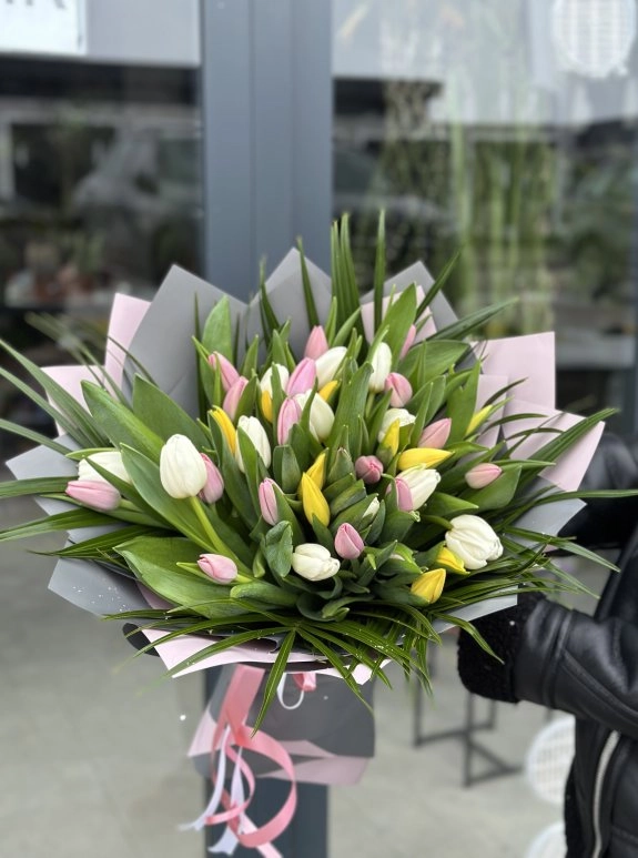 Elegant 51 Tulips