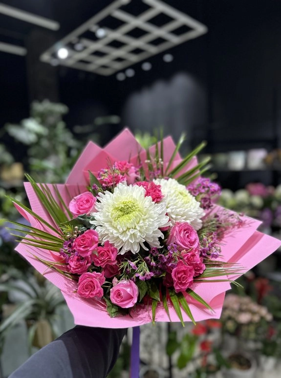 Romantic Spray Roses