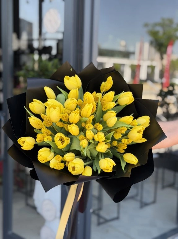 Yellow Tulip Bouquet